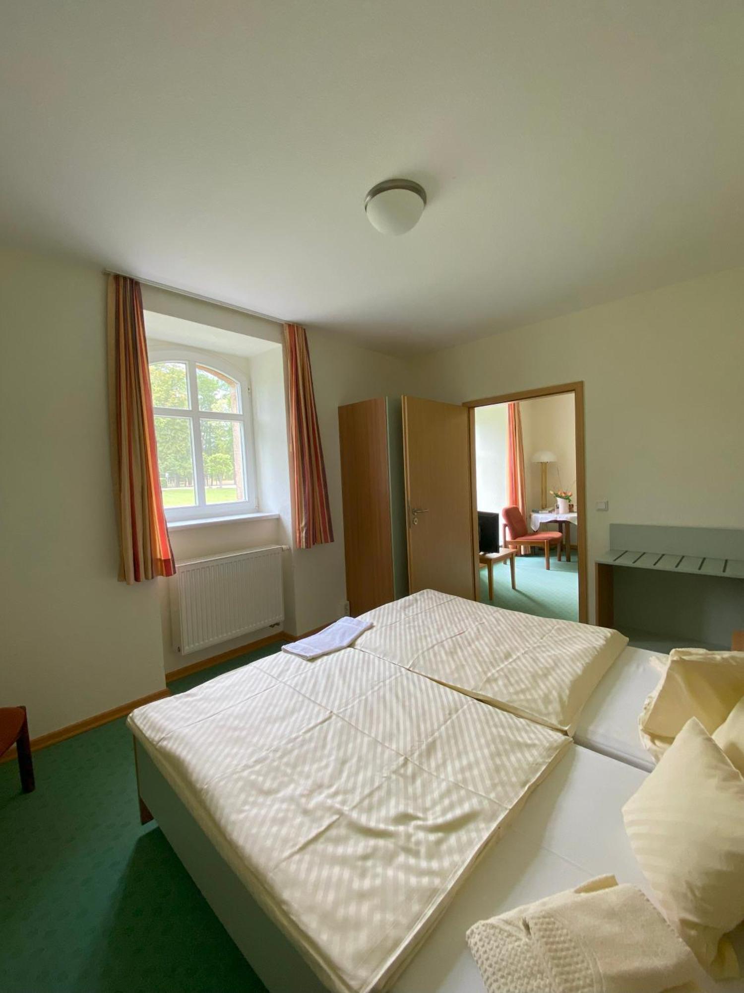 Bildungsgut Schmochtitz Hotel Kültér fotó