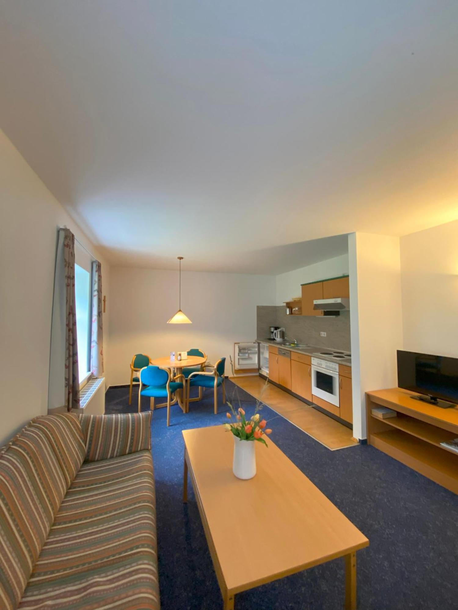 Bildungsgut Schmochtitz Hotel Kültér fotó